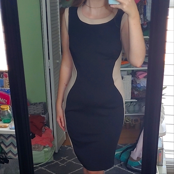 Maggy London Formal Dress - Picture 2 of 4